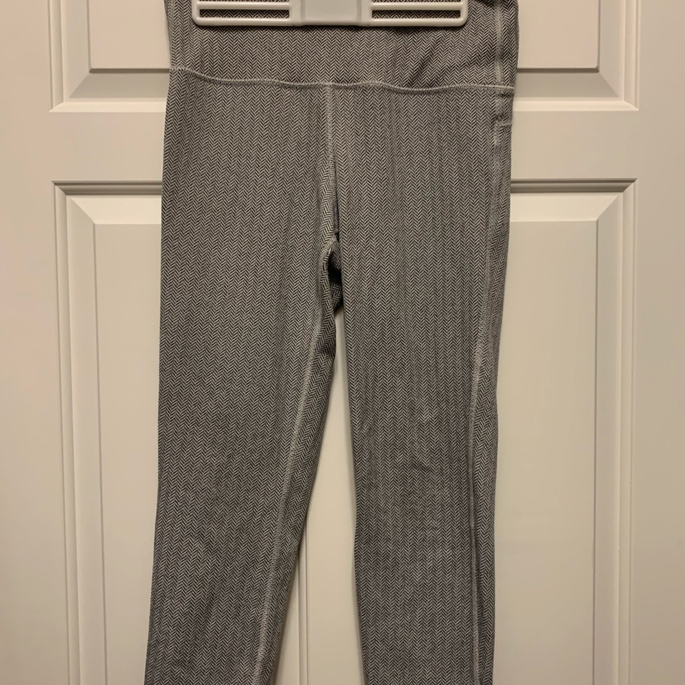 Gap Body Houndstooth Cropped Leggings